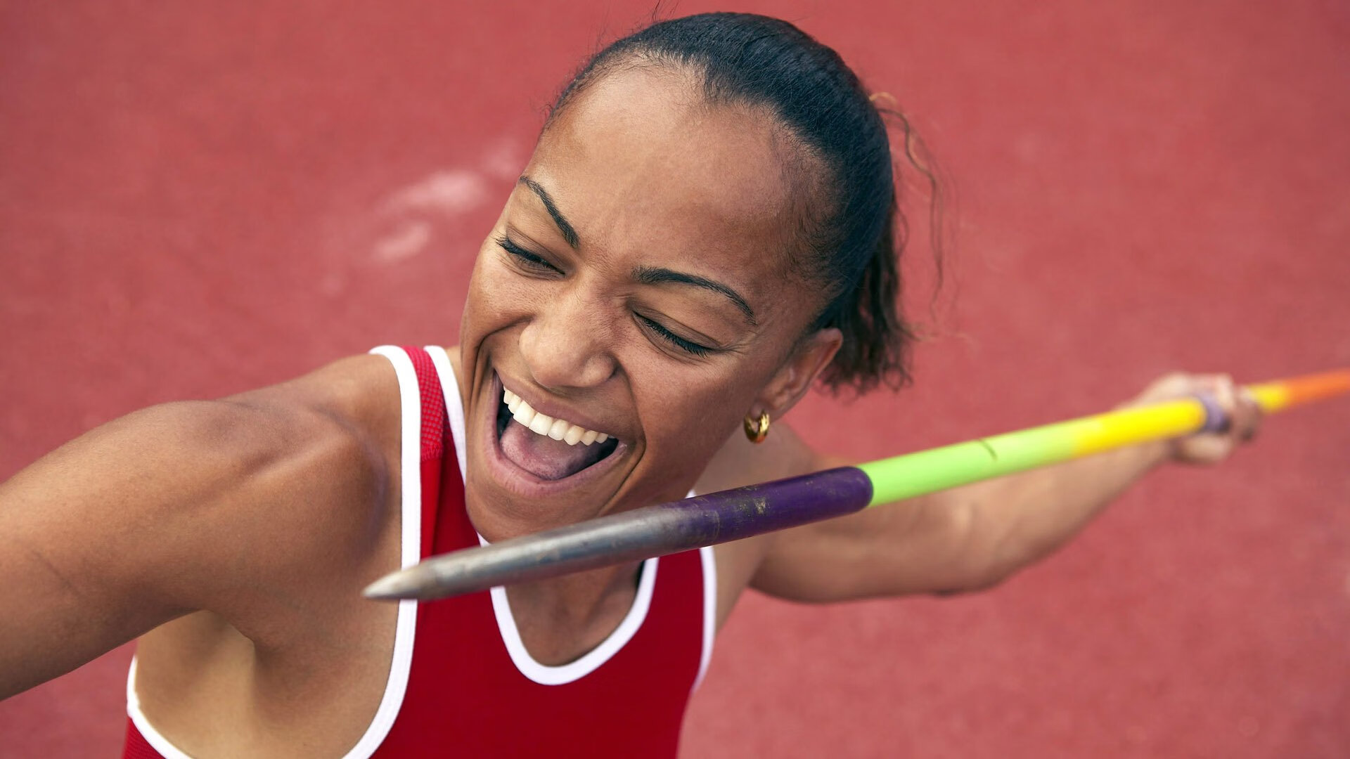 “校园足球竞技水平不断提升,青少年展现青春风采”,青少年校园足球联赛口号